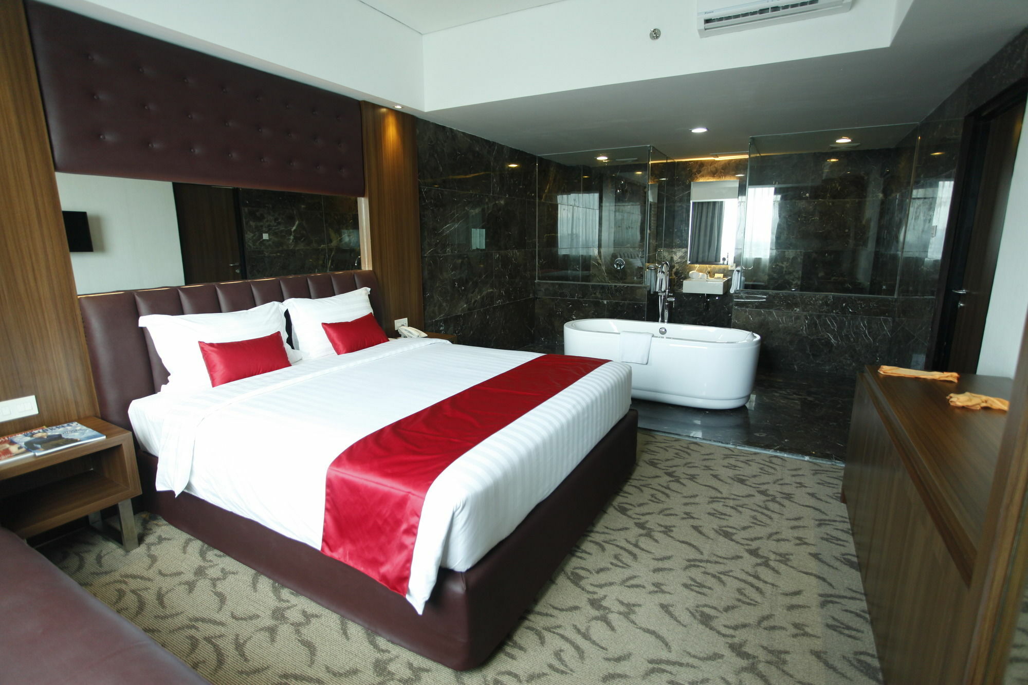 Demelia Hotel 马卡萨 外观 照片