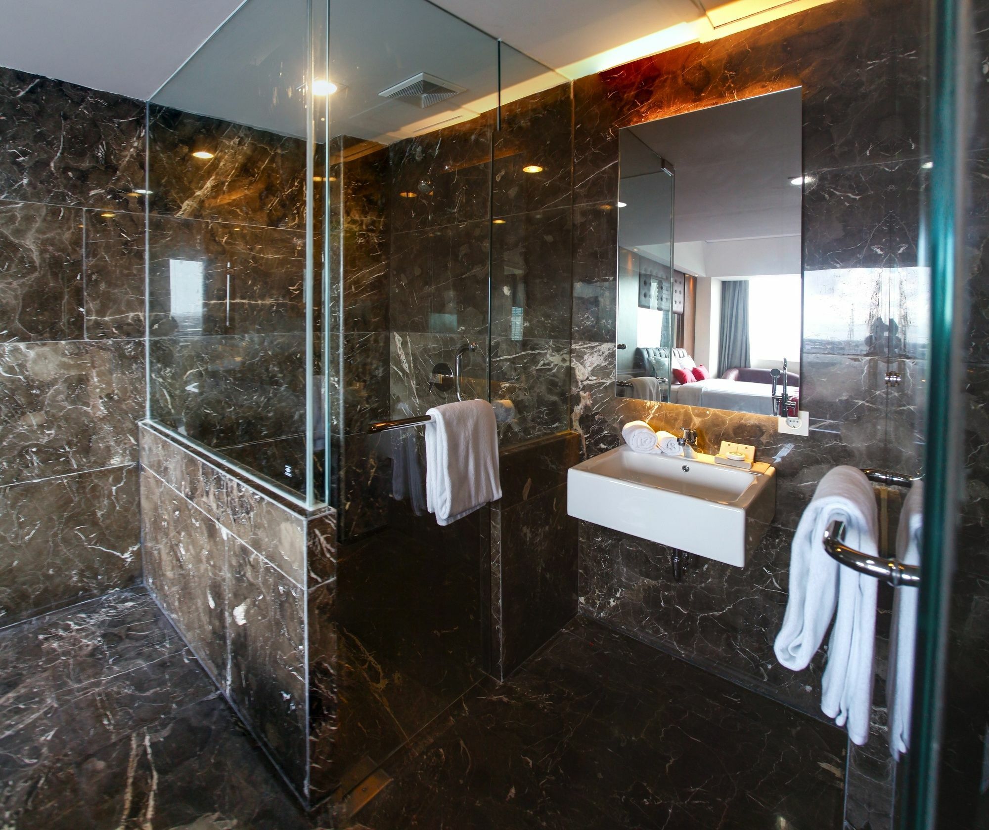 Demelia Hotel 马卡萨 外观 照片